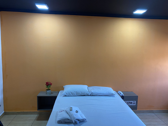 Bedroom 5, Light Motel, Guarulhos