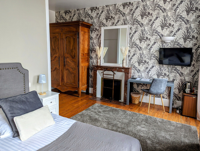 Bedroom 8