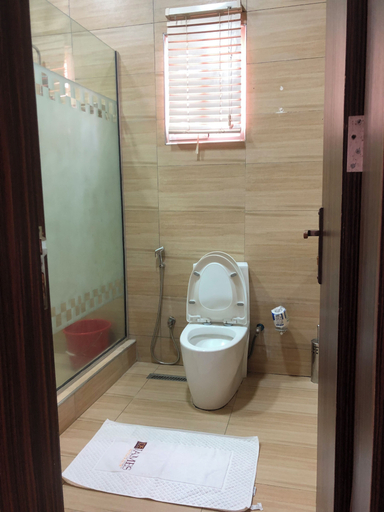 Bathroom 4, De James Hotels & Suites, AbujaMun