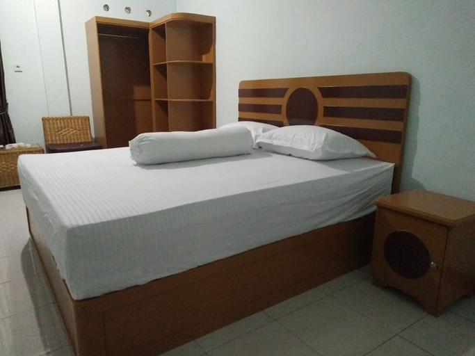 Bedroom 2, Hotel O Fanilly Guest House MarabahanNearJembatan Rumpiang, Barito Kuala