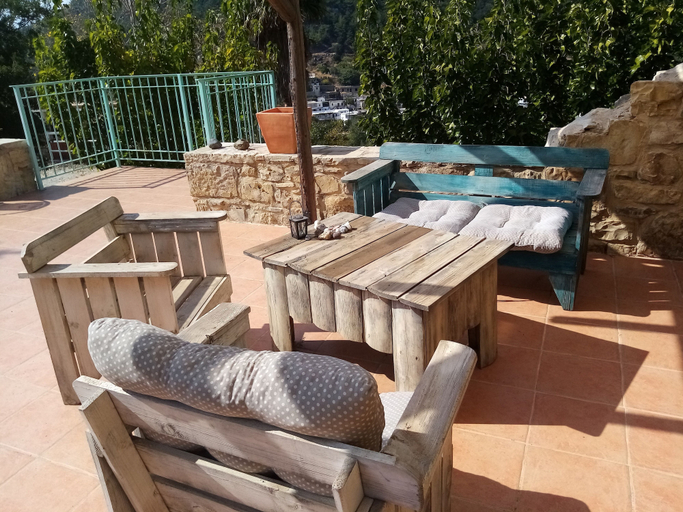 Others 4, Akros Oreon Hotel, Crete