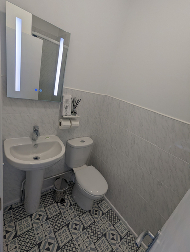 Bathroom 4, Acqua Beach, Dorset