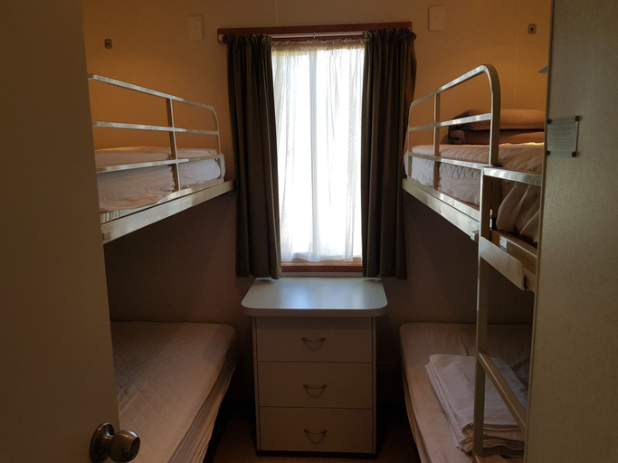 Bedroom 4, cluBarham Golf Resort, Wakool