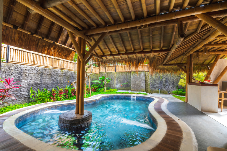 Swimming Pool 5