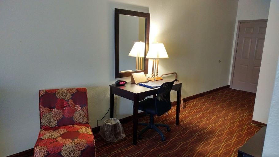 Others 5, Baymont by Wyndham Helen, White