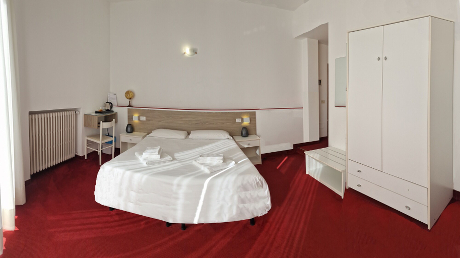 Bedroom 3, Hotel Beretta, Lecco