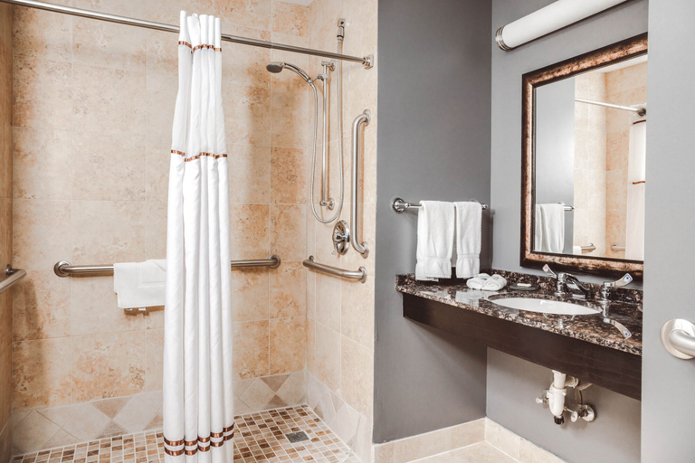 Bathroom 4, The Inn on Sheridan, Lake