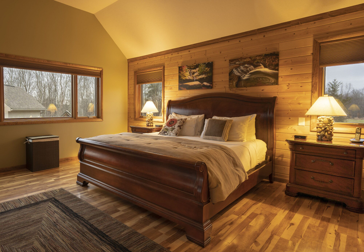Bedroom 2, Cherry Ridge Retreat, Hocking