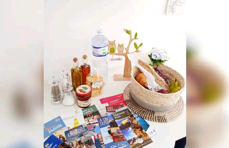 Food & Drinks, Stylish 3bed Penthouse Close to the Blue Grotto
