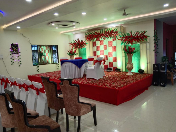 Food & Drinks, Wild Tiger Resort Bandhavgarh, Umaria