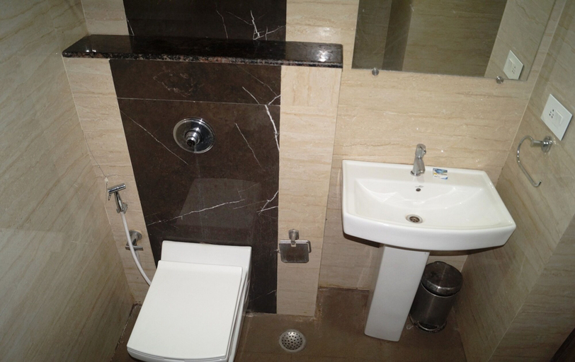 Bathroom 3, Phoenix Hotel, Bangalore
