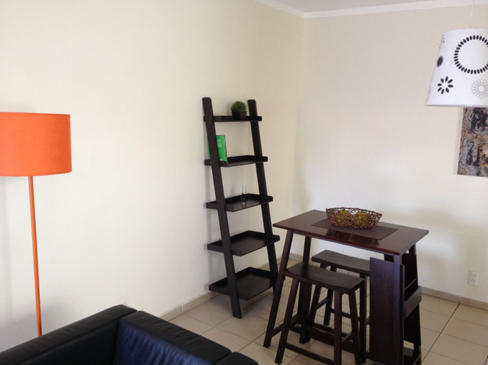 Others 5, Australia Suites Ejecutivas, León