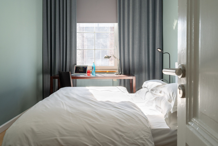 Bedroom 3, The New Yorker Hotel Köln-Messe, Köln