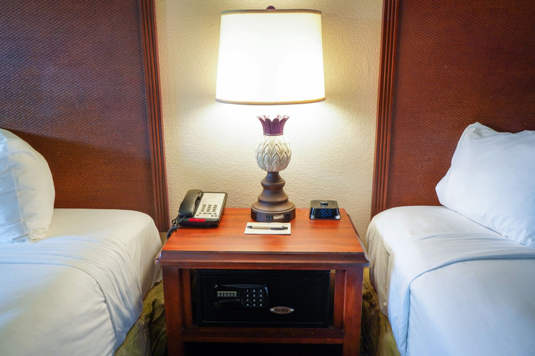 Bedroom 4, Rosen Inn International, Orange