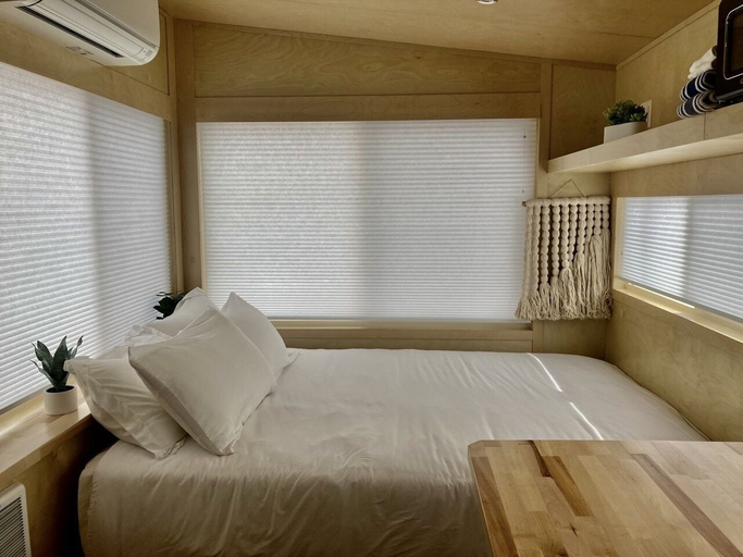 Bedroom 2, Cedar Creek Lodging & RV Park, Montrose