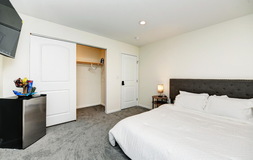 Bedroom 3, CG Suites, Franklin