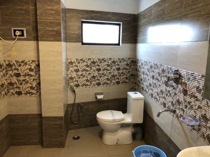 Bathroom 4, The Rope Resort, Darjiling