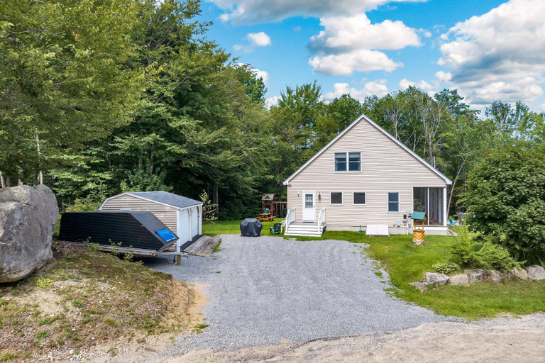 Exterior & Views 2, Bears Den, Grafton