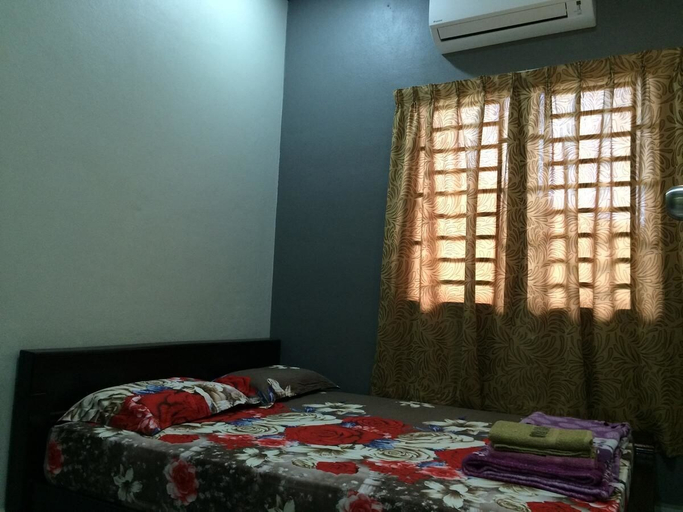 Bedroom 2, Mn Bajet Homestay, Kota Bharu