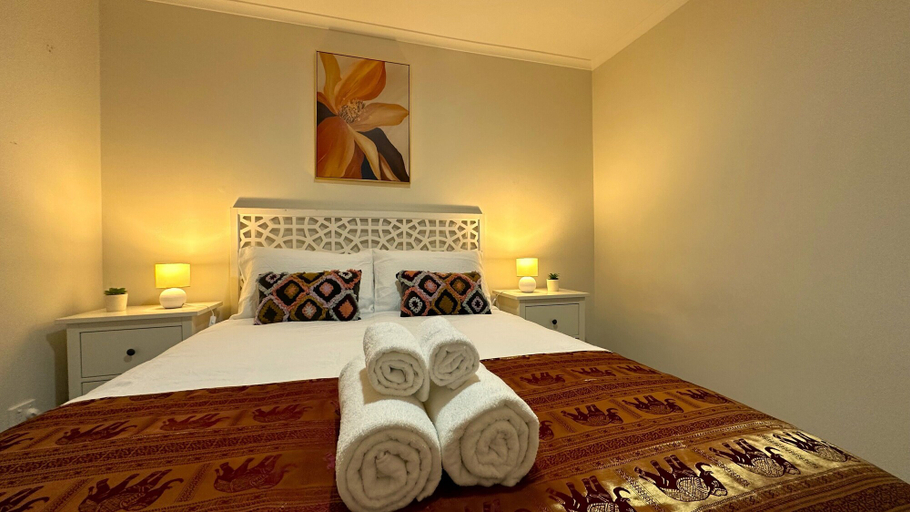 Bedroom 3, Close to Airport, Melton - East