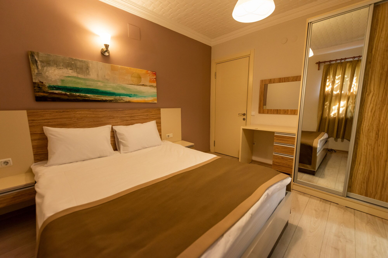 Bedroom 4, Vira Hotel & Suites, Fethiye
