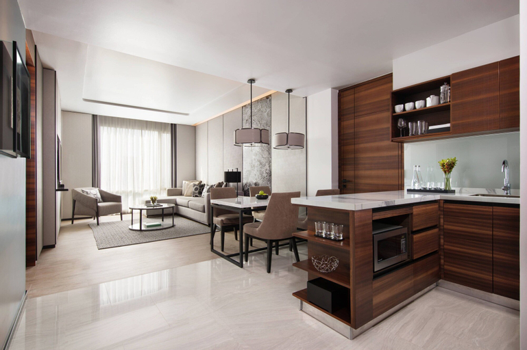 Dining Room 7