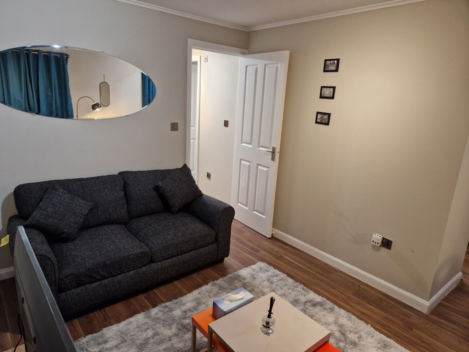 Others 5, Washingtons Emerald 2 Bed Exec Apt, Sunderland