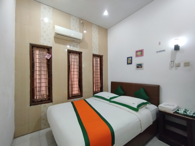 Bedroom 3, Homestay Syariah Monjali Dekat Taman Lampion by Simply Homy, Sleman