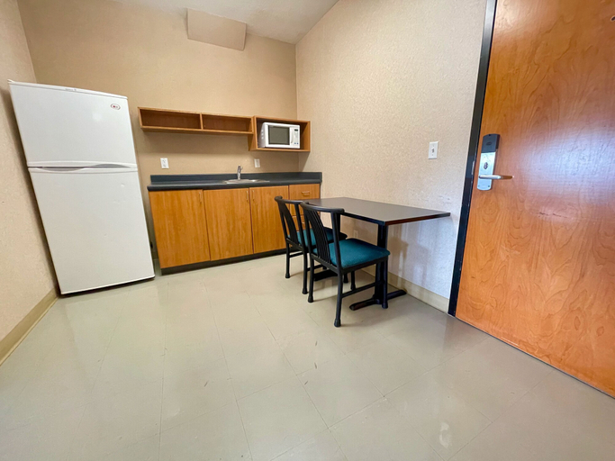 Others 4, Residence & Conference Centre - Ottawa West, Ottawa