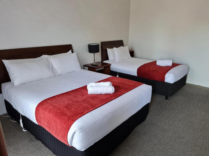 Bedroom 6