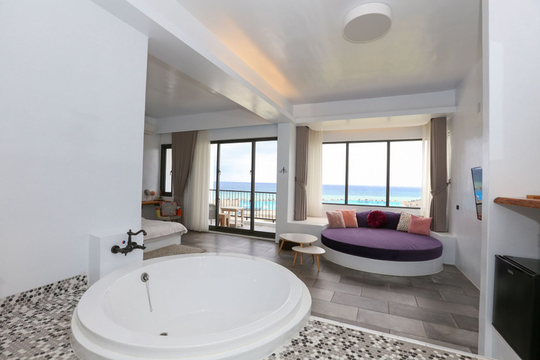 Bathroom 3, Whilom SeaShoreHotel, Pingtung