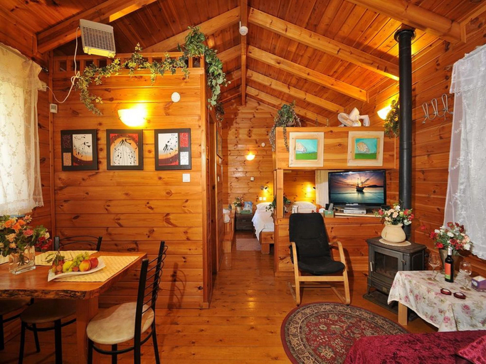 Food & Drinks, Galilee Cabin