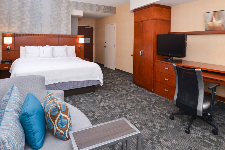 Bedroom 3, Courtyard by Marriott Pittsburgh Monroeville, Allegheny