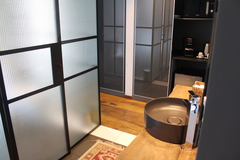 Bathroom 4, Be House Suites & Spa, n.a351