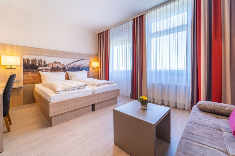Bedroom 2, Best Western Hotel Dreilaenderbruecke, Lörrach