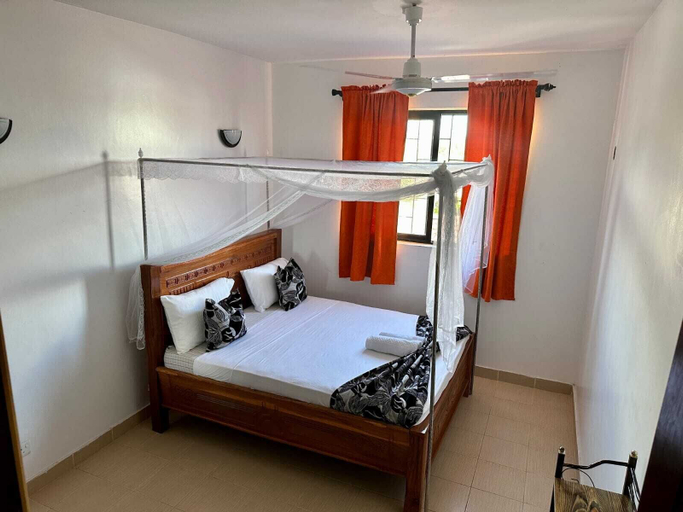 Room 5, Impeccable 3-bed Apartment in Mombasa, Kisauni