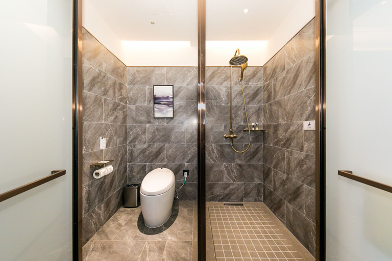 Bathroom 4, Mercure Xian Qujiang, Xi'an