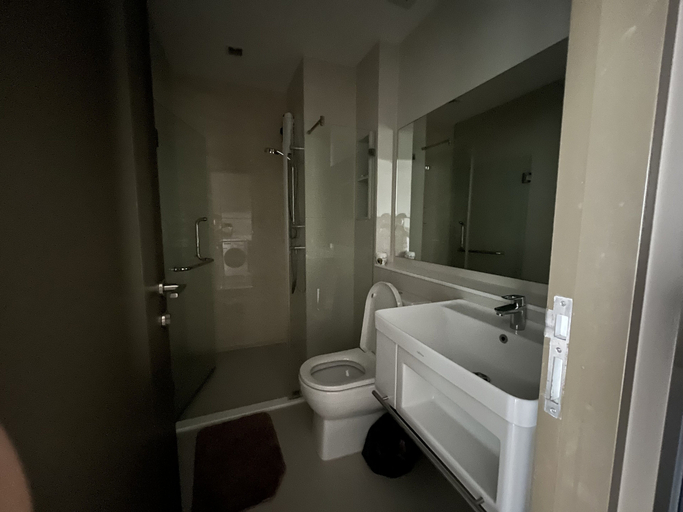 Bathroom, 1 bed plus condo near JJ market, Chatuchak