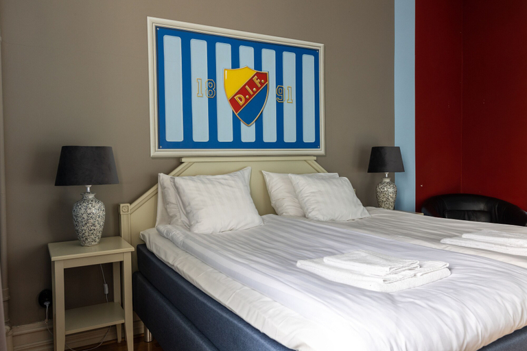 Bedroom 3, Park Hotel Linköpings Fawlty Towers, Linköping