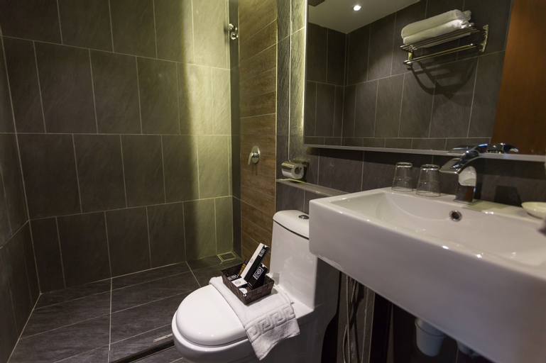 Bathroom 2
