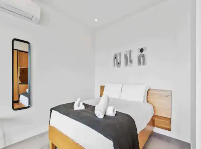 Bedroom 3, Modern Studio in Wynyard Quarter by Zodiak Stays, Waitakere