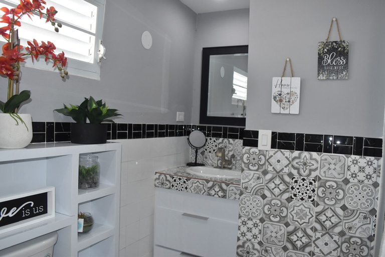Bathroom 4, CALIZO VIP GUEST HOUSE