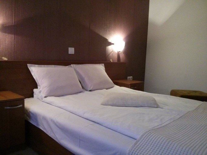 Bedroom 2, Granat Apartments, Bansko