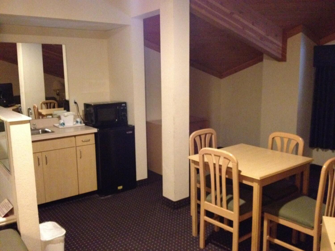 Others 5, Ameristay Inn & Suites, Pike