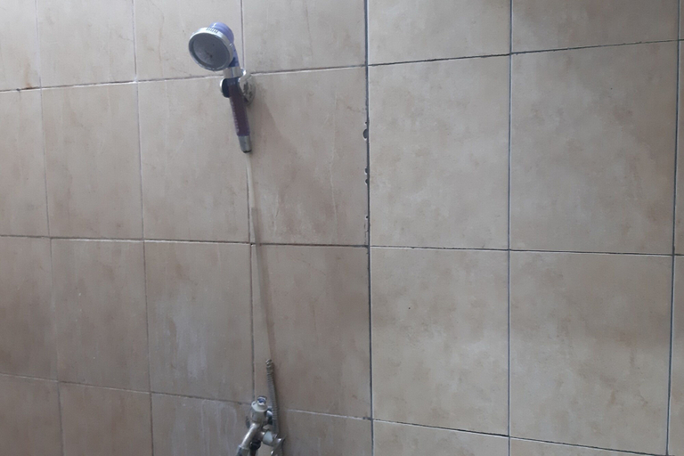 Bathroom 3, Hotel O Fanilly Guest House MarabahanNearJembatan Rumpiang, Barito Kuala
