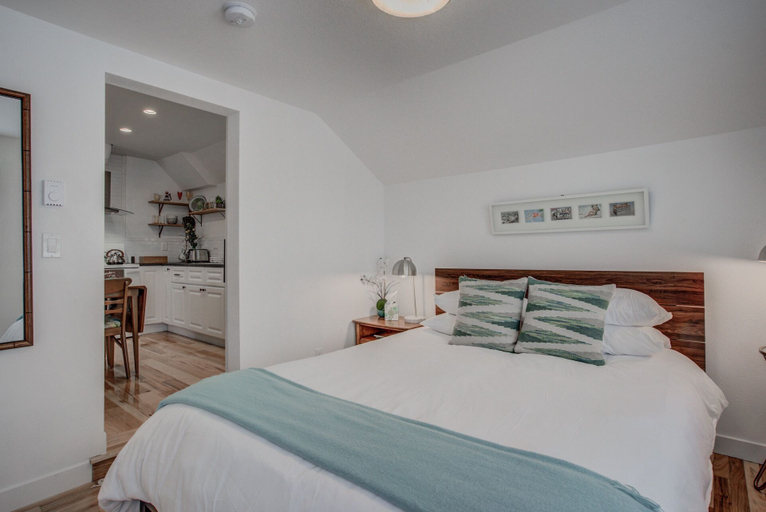 Bedroom 3, 1BR Downtown Urbanitydining, Drink, Cafes & Escape, El Paso