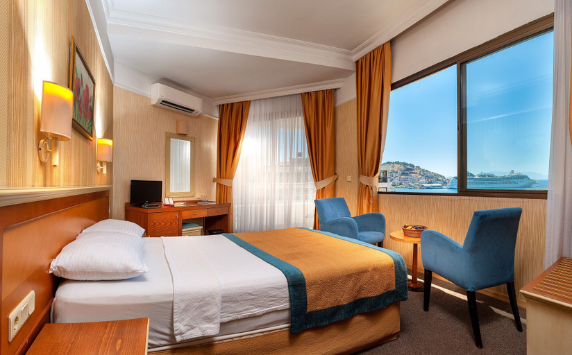 Bedroom 3, Palm Hotel, Kuşadası
