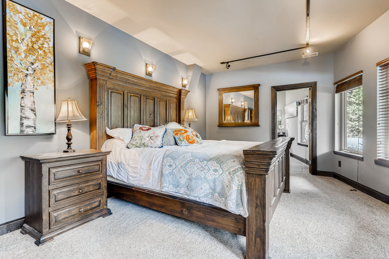 Bedroom 2, Chalet Elevation, Summit
