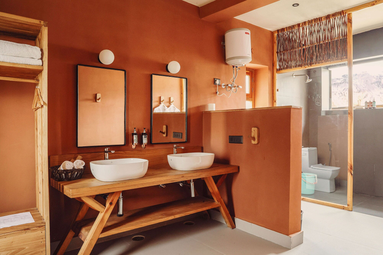 Bathroom 3, The Kyagar, Leh