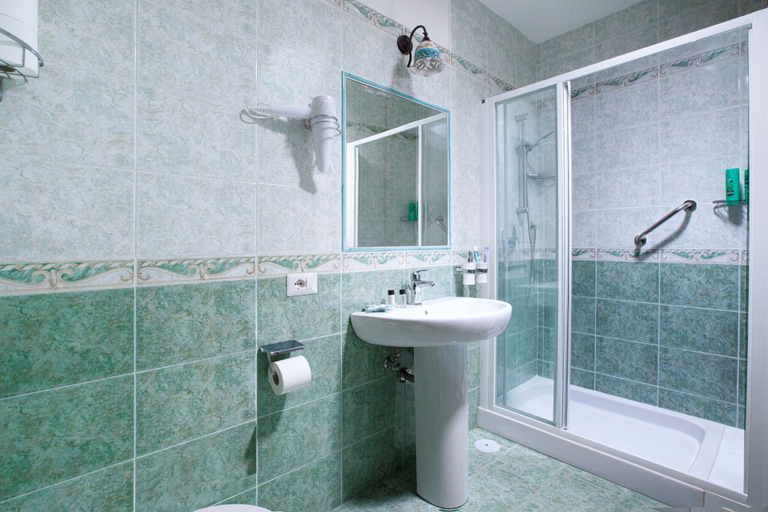 Bathroom 3, Estate4home - Casa Antonietta, Salerno